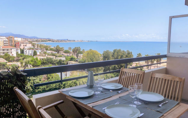 Le Cagnes Beach - Photo 1